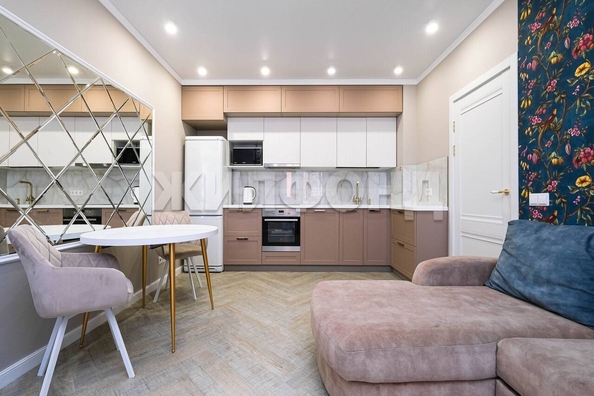 
  Продается 3-комн. квартира, 71.8 м², Никольский пр-кт, д. 16
. Фото 3.