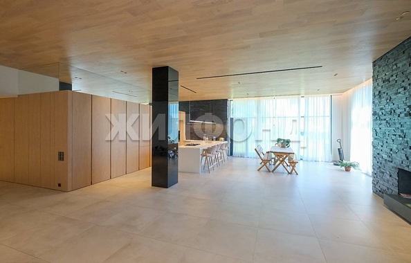 
  Продается дом, 424 м², поселок Озерный
. Фото 2.
