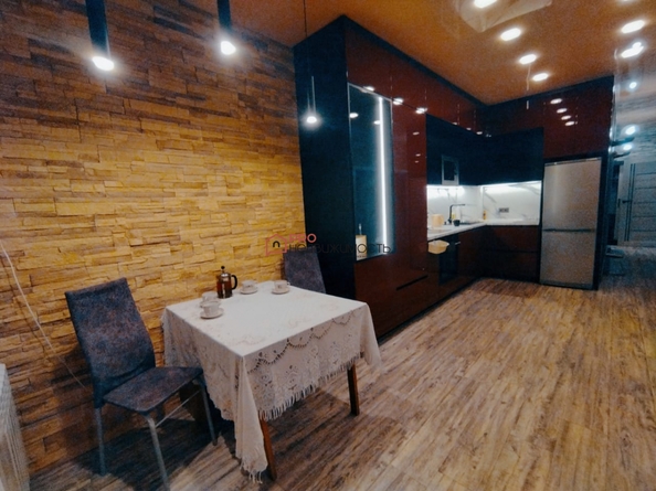 
  Продается 4-комн. квартира, 72.7 м², Французский квартал ул (Светлый мкр-н), д. 10
. Фото 2.