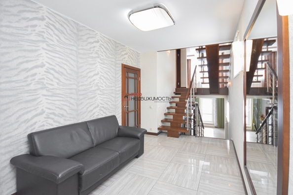 
  Продается дом, 260 м², Новосибирск
. Фото 1.
