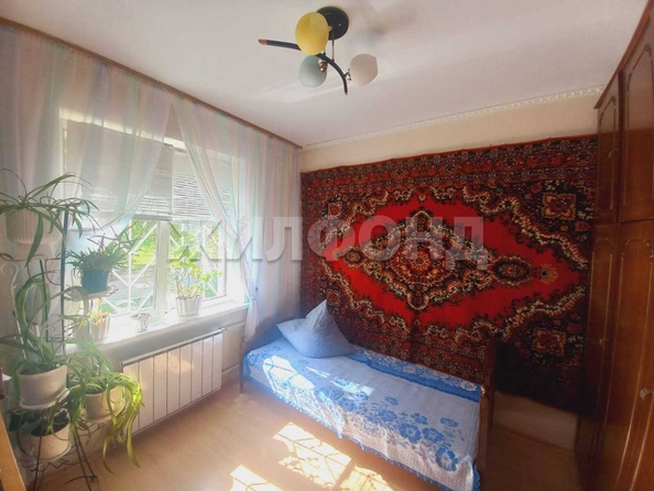 
  Продается 4-комн. квартира, 80 м², В. Высоцкого ул, д. 5
. Фото 3.