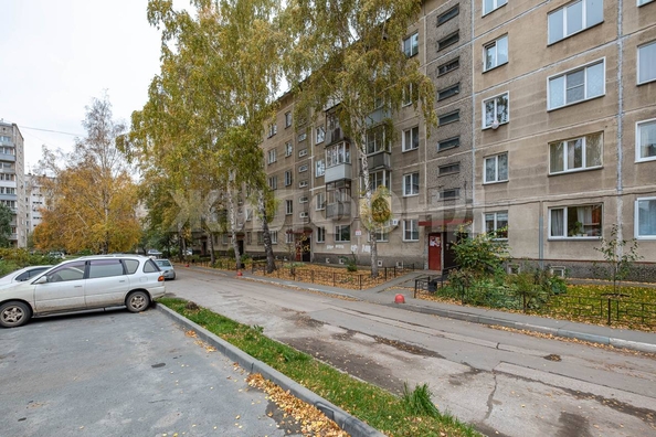
  Продается 2-комн. квартира, 43.5 м², Полтавская ул, д. 37
. Фото 2.