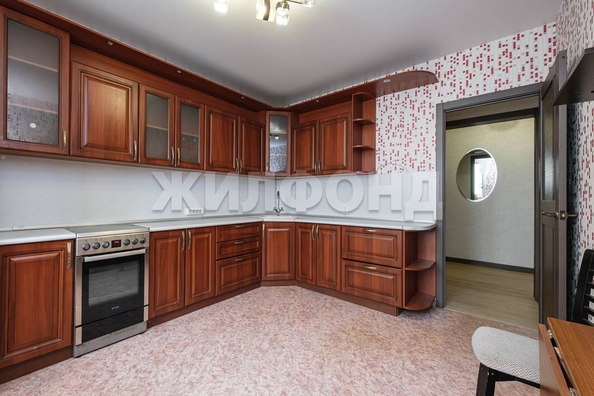 
  Продается 3-комн. квартира, 73.1 м², Михаила Немыткина ул, д. 8/1
. Фото 2.