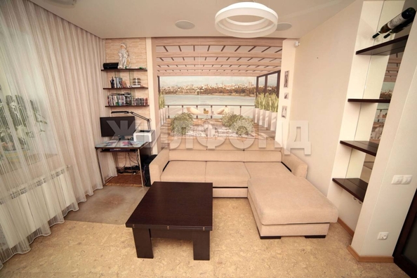 
  Продается 4-комн. квартира, 103.1 м², Гэсстроевская ул, д. 2/4
. Фото 1.