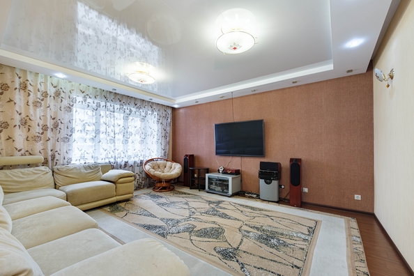 
  Продается 3-комн. квартира, 141.9 м², Зыряновская ул, д. 57
. Фото 1.