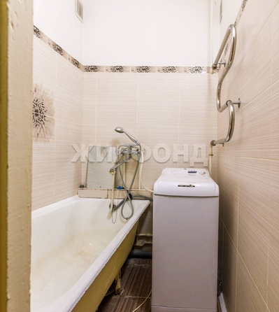 
  Продается 2-комн. квартира, 43.4 м², Петухова ул, д. 110
. Фото 8.