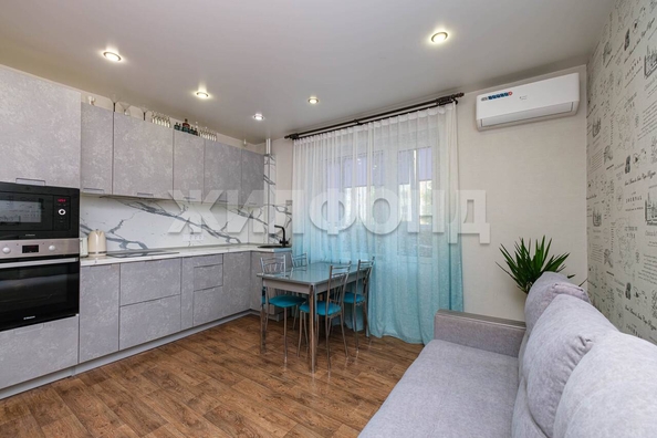 
  Продается 2-комн. квартира, 56.6 м², Второй круг мкр, д. 204/2
. Фото 2.