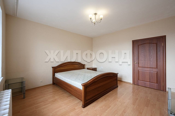 
  Продается 2-комн. квартира, 70.3 м², Орджоникидзе ул, д. 30
. Фото 25.