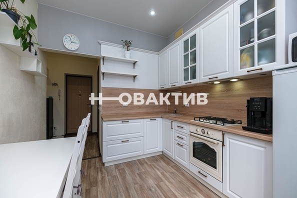 
  Продается 1-комн. квартира, 42 м², Кирова ул, д. 336
. Фото 6.