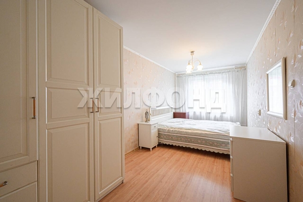 
  Продается 2-комн. квартира, 42.8 м², Бориса Богаткова ул, д. 249
. Фото 9.