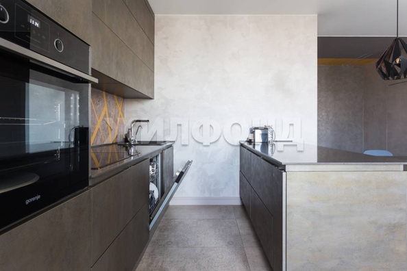 
  Продается 3-комн. квартира, 76.3 м², Серебренниковская ул, д. 4/1
. Фото 3.