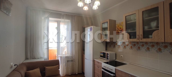 
  Продается 1-комн. квартира, 35.3 м², Рассветная ул, д. 3
. Фото 8.