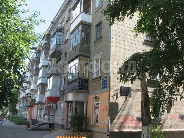 
  Продается 1-комн. квартира, 31.8 м², Блюхера ул, д. 20
. Фото 8.