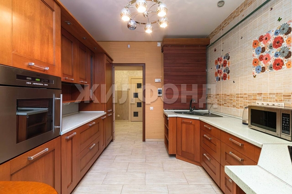 
  Продается 2-комн. квартира, 64.6 м², , д. 24
. Фото 5.