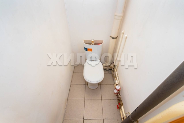 
  Продается 2-комн. квартира, 48.9 м², Петухова ул, д. 160
. Фото 10.