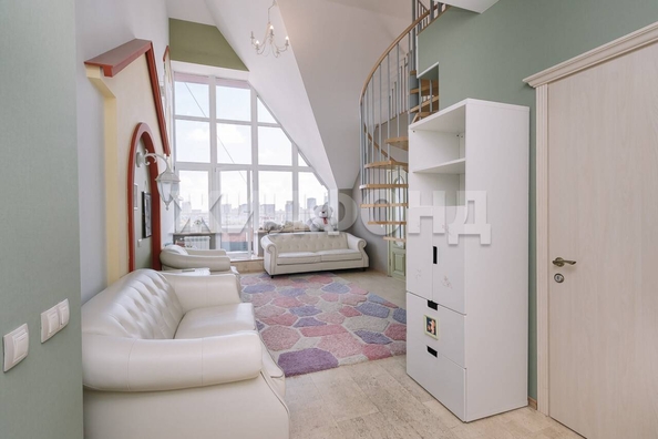 
  Продается 4-комн. квартира, 217.9 м², Галущака ул, д. 9
. Фото 32.