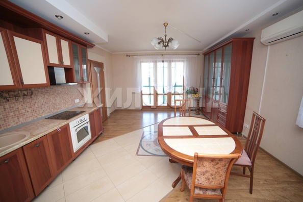 
  Продается 4-комн. квартира, 146.3 м², Нарымская ул, д. 17/2
. Фото 8.