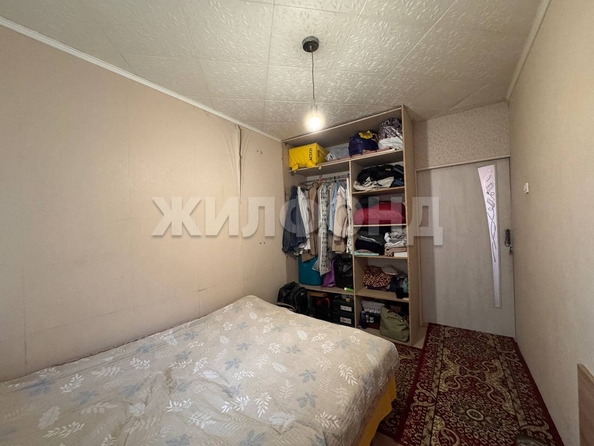 
  Продается 3-комн. квартира, 61 м², Петухова ул, д. 114
. Фото 13.