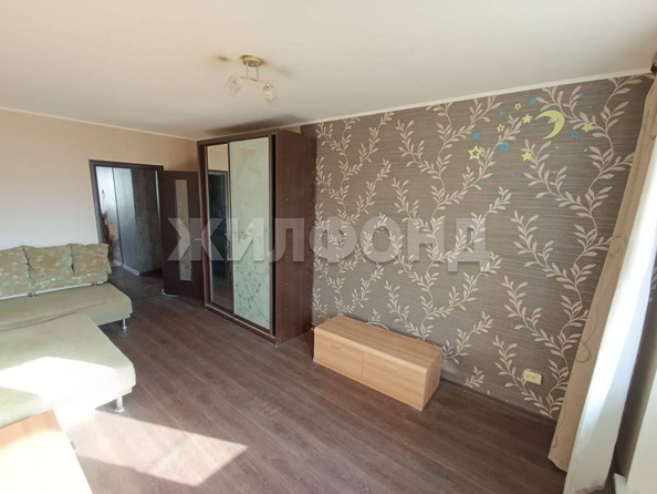 
  Продается 1-комн. квартира, 32.3 м², Троллейная ул, д. 20
. Фото 2.