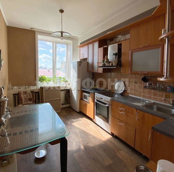 
  Продается 4-комн. квартира, 91.4 м², Бетонная ул, д. 9
. Фото 1.