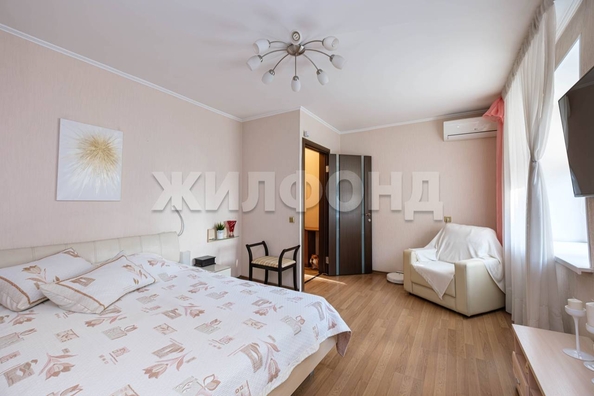 
  Продается 3-комн. квартира, 71.7 м², Балакирева ул, д. 1
. Фото 5.