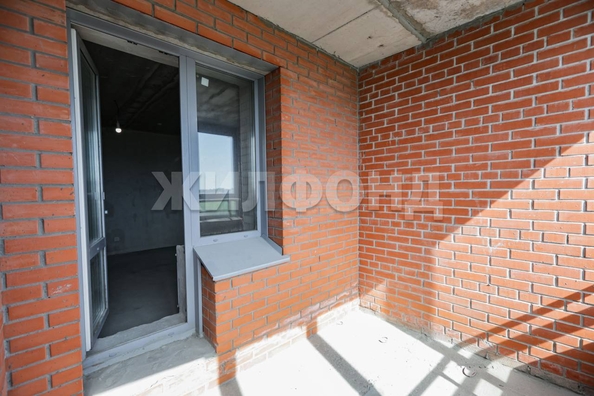 
  Продается 2-комн. квартира, 67.3 м², Есенина ул, д. 67
. Фото 6.