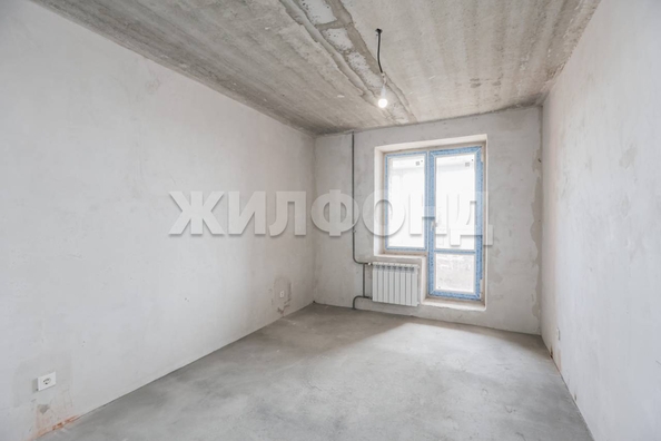 
  Продается 2-комн. квартира, 67.3 м², Есенина ул, д. 67
. Фото 9.