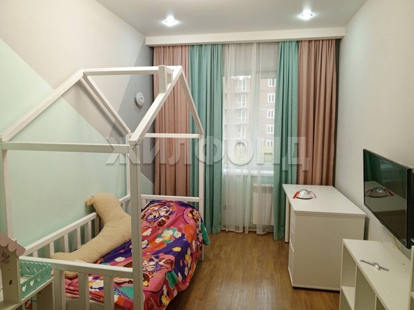 
  Продается 3-комн. квартира, 83.4 м², Связистов ул, д. 154
. Фото 6.