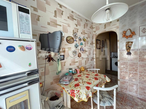 
  Продается 4-комн. квартира, 70.6 м², Кропоткина ул, д. 118/6
. Фото 3.