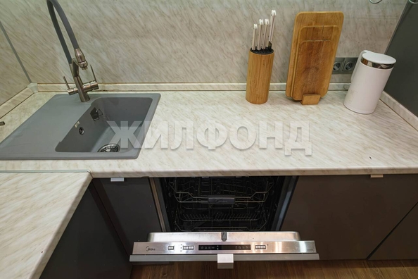 
  Продается 4-комн. квартира, 90.4 м², Связистов ул, д. 154
. Фото 21.