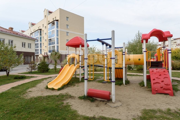 
  Продается 4-комн. квартира, 90.4 м², Связистов ул, д. 154
. Фото 25.