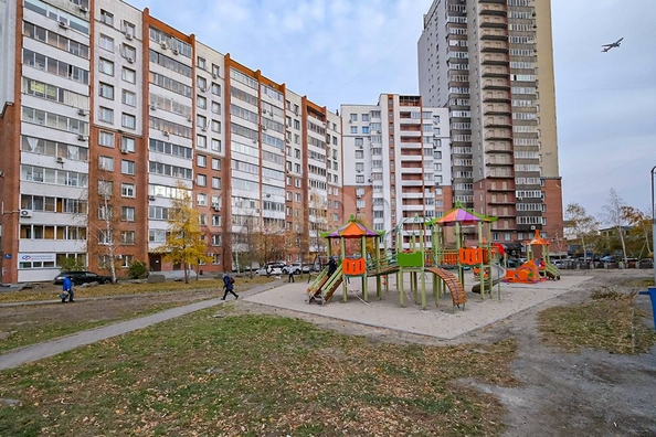 
  Продается 2-комн. квартира, 65 м², Серебренниковская ул, д. 4/1
. Фото 13.