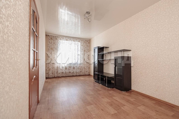 
  Продается 1-комн. квартира, 42 м², В. Высоцкого ул, д. 41/4
. Фото 2.