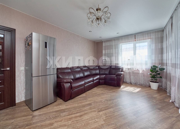 
  Продается 2-комн. квартира, 56.3 м², 1-я Чулымская ул, д. 112/5
. Фото 5.