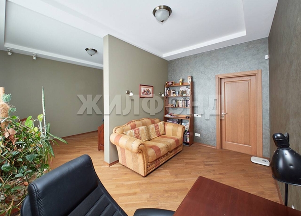 
  Продается 3-комн. квартира, 137.9 м², Галущака ул, д. 1
. Фото 14.