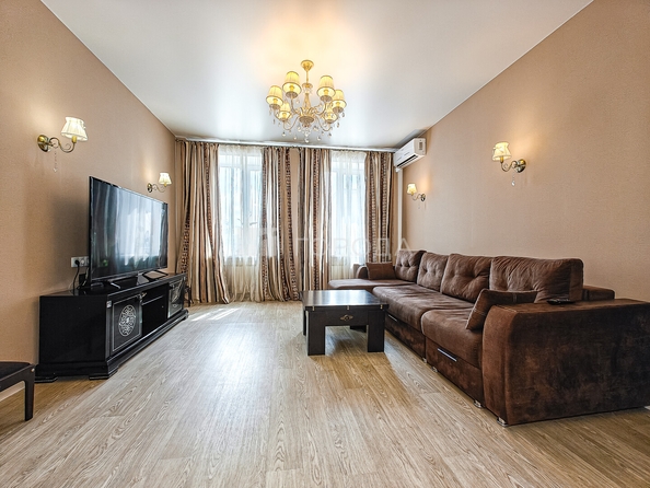 
  Продается 4-комн. квартира 104 м². Фото 1.