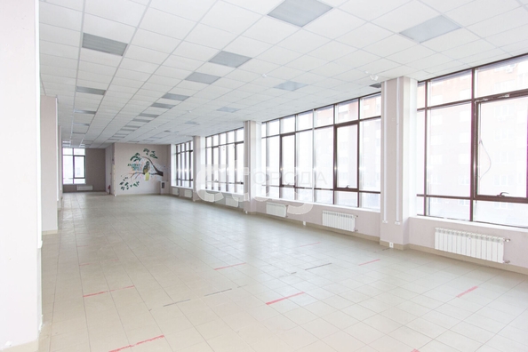 
  Сдается офис 391 м². Фото 7.
