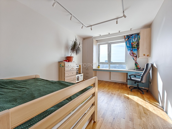 
  Продается 3-комн. квартира 82.3 м², в ЖК Золотая нива, дом 1. Фото 6.