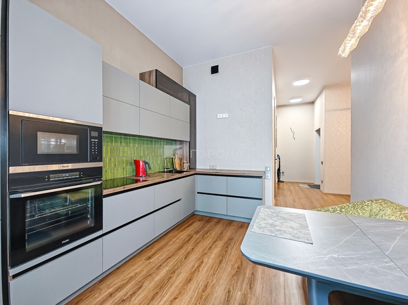 
  Продается 2-комн. квартира 66.4 м², в ЖК На Декабристов, дом 2. Фото 1.