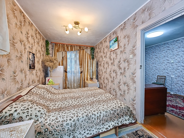 
  Продается 4-комн. квартира 72 м². Фото 1.