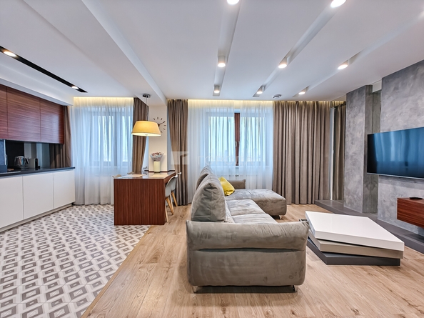 
  Продается 2-комн. квартира 77.6 м². Фото 2.