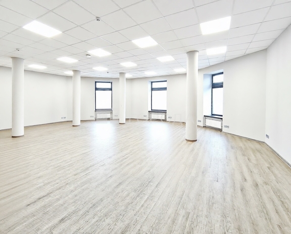 
  Сдается универсальное помещение 173 м². Фото 2.