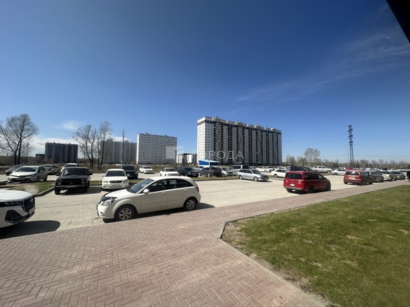 
  Продается 3-комн. квартира 72 м², в ЖК Радуга Сибири, дом 5. Фото 5.