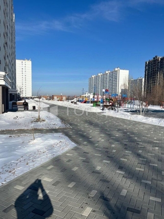 
  Продается 2-комн. квартира 42.2 м², в ЖК Радуга Сибири, дом 9. Фото 3.
