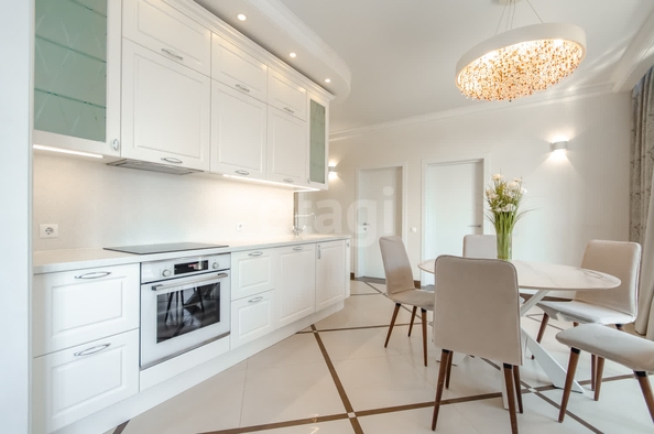 
  Продается 3-комн. квартира 100.6 м². Фото 1.