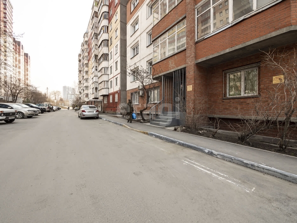 
  Сдается офис 92.8 м². Фото 21.