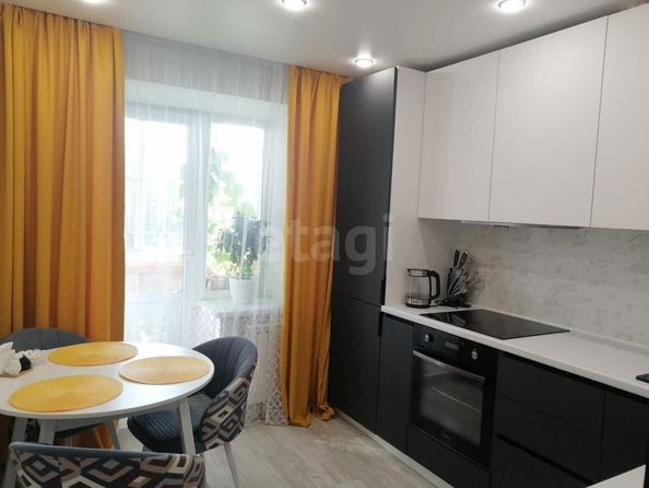 
  Продается 2-комн. квартира 66 м². Фото 1.