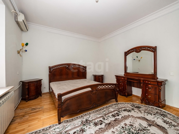 
  Продается 4-комн. квартира 204.8 м². Фото 13.