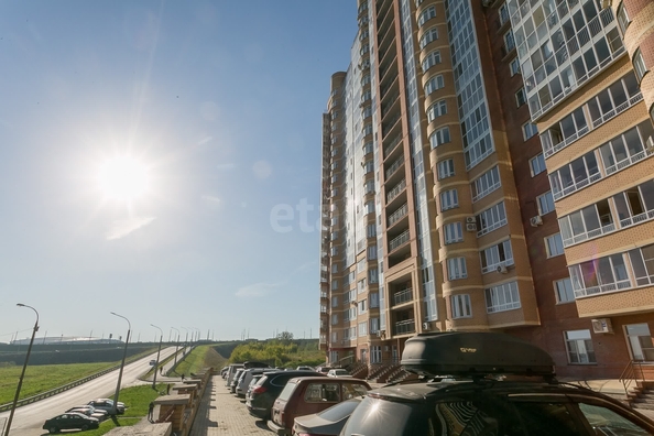 
  Продается универсальное помещение 60 м², в ЖК Радужный каскад, б/с 19. Фото 4.