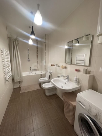 
  Сдается 1-комн. квартира 62 м². Фото 7.